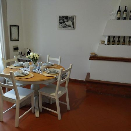 Relax Nel Borgo, La Fontana Apartamento Campagnano Di Roma Exterior foto