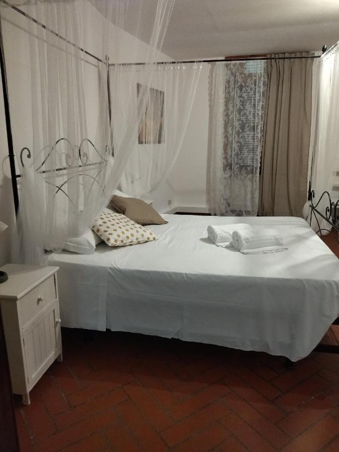 Relax Nel Borgo, La Fontana Apartamento Campagnano Di Roma Exterior foto